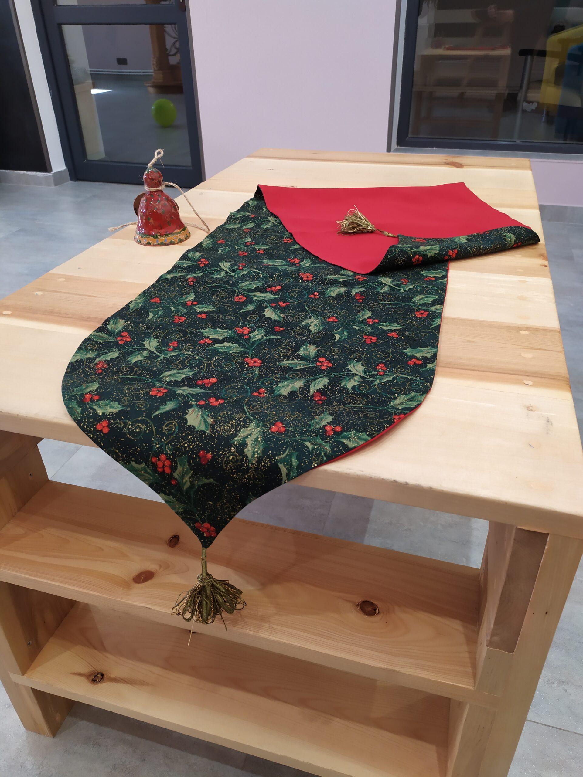 03_Christmas-table-runner-scaled